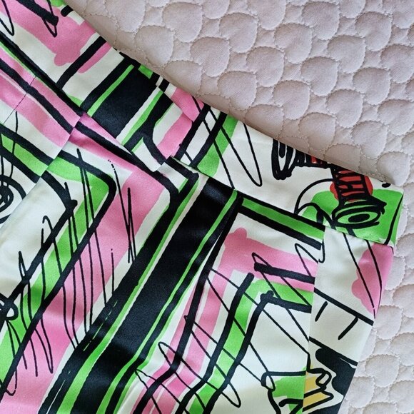 NWOT Moschino Pink Green Boxy Crest Crown Shorts for Women Size 10 Rare - Picture 4 of 7